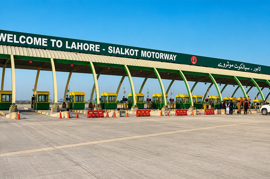 Lahore-Sialkot Motorway - cement supply by Ammad Trading